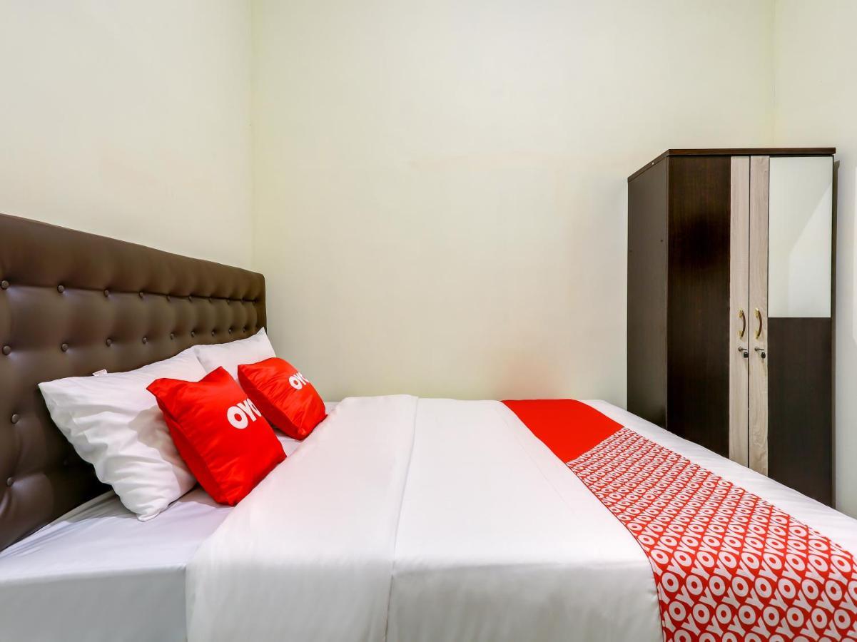 Oyo 90095 Indah Homestay Syariah Kejayan Exterior foto